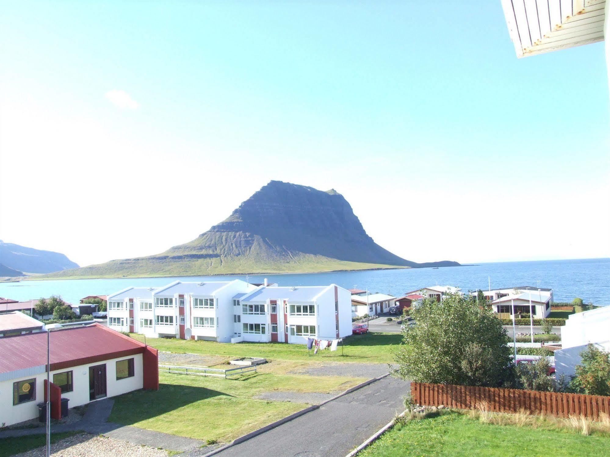 The Old Post Office Guesthouse Grundarfjörður Exteriör bild